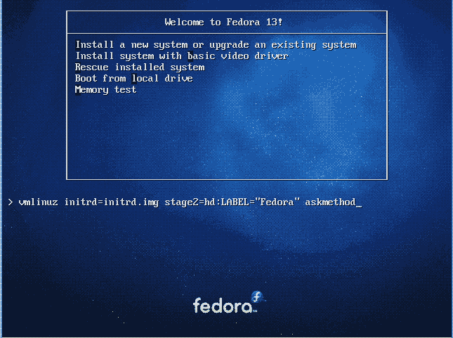 Fichier:Fedora-netinstall-boot.png